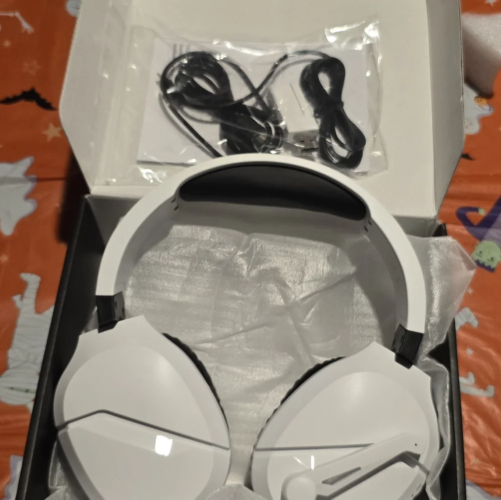Wolflaws Wireless TA2000 2.4 GHz Gaming Headphones Noise Canceling Headset